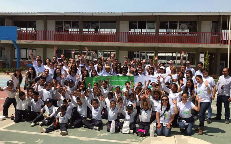 Voluntarios de Provident y Colegio Mano Amiga reforestan con más de 1,500 árboles