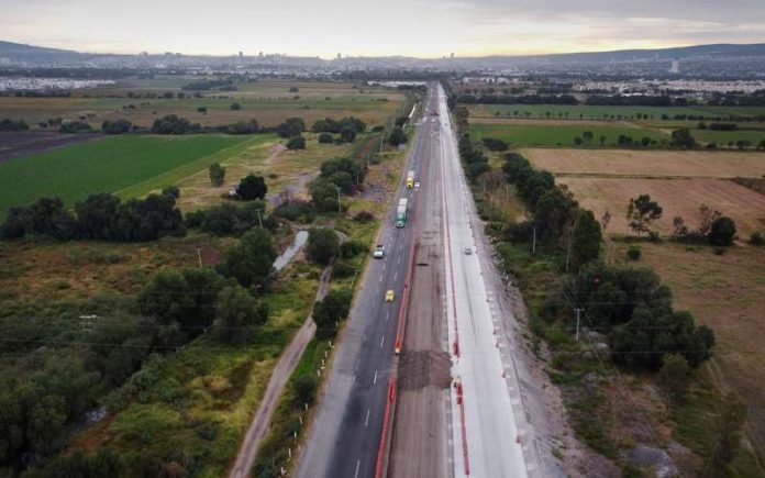 cemex construye carreteras ecologicas en mexico