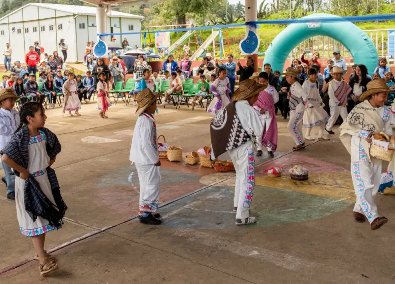 Grupo AlEn captación agua escuelas