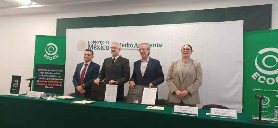 Firma convenio Semarnat ECOCE reciclaje