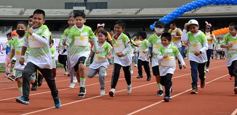 ANSER: Caminata y carrera infantil contra el cáncer.